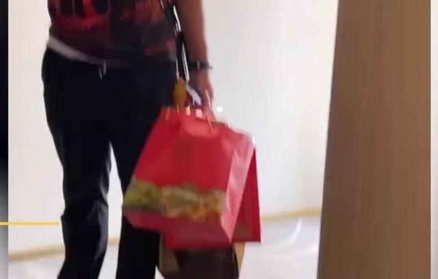 西昌 女子入住四川西昌“智选酒店”独自休息时遭三名陌生男子闯入！