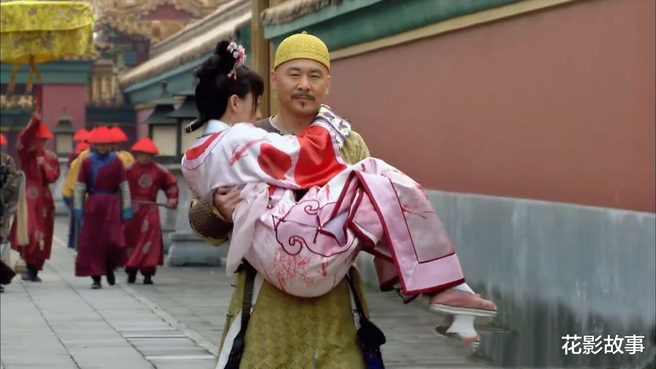 花影故事|十年后重温《甄嬛传》发现：男人爱你时，做“傻事”也乐在其中