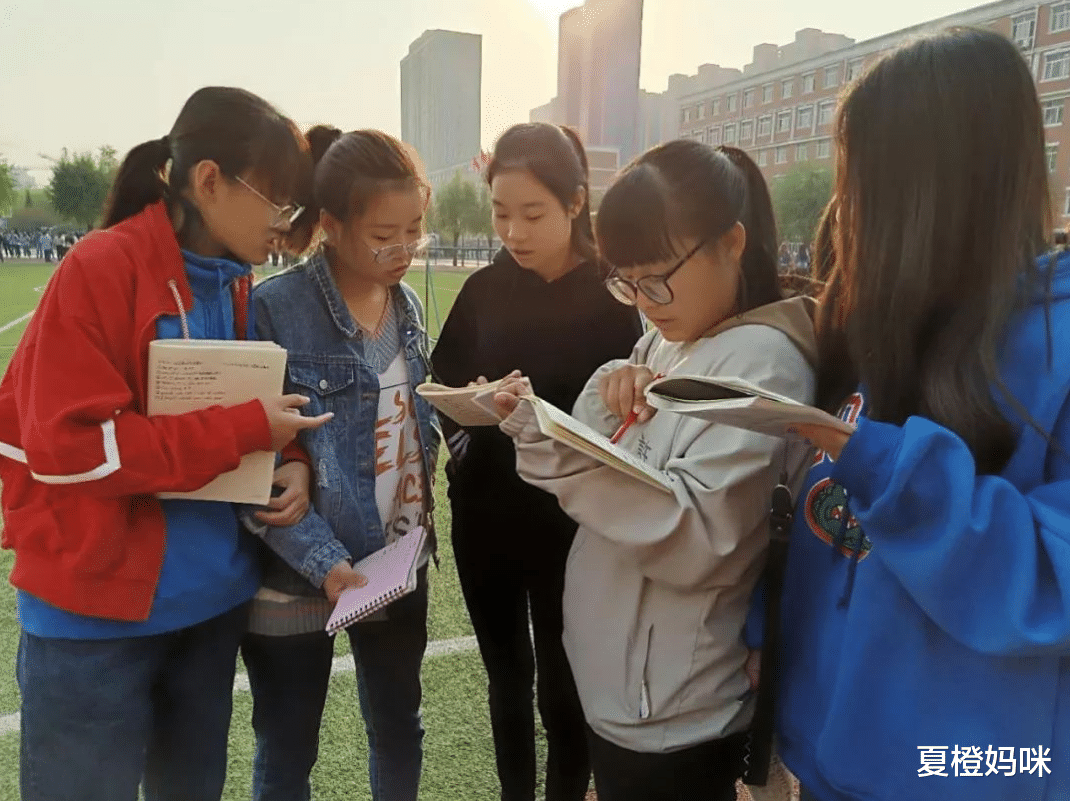 夏橙妈咪|大学生不能继续“混日子”了,2022将实行新制度,可能会影响毕业