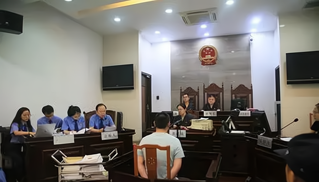 因水泥厂买卖问题男子残杀八人,被捕后竟发现此人早有前科