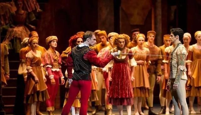 胡小小乖|电影《皆大欢喜》，莎士比亚和全女性演员的结合