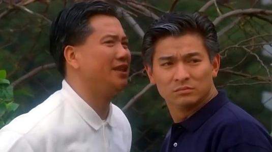 张天爱|63岁万梓良再收徒，拿钱打徒弟头惹争议，影坛能否再出一个林家栋