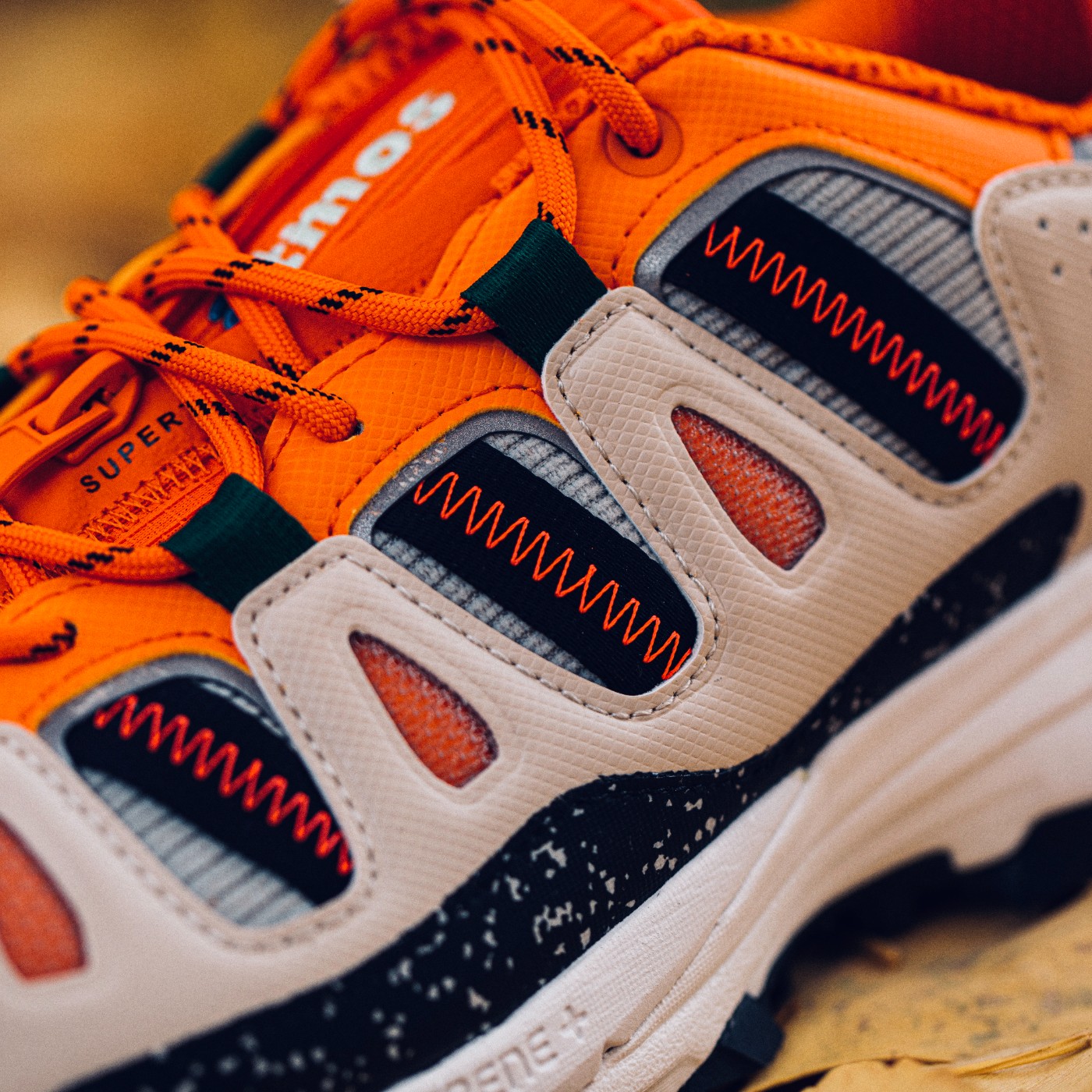 FLIGHTCLUB中文站 阿迪整活儿行啊!除了 Yeezy 疯狂补货还有这双「三方联名」!登场计划已经泄露!