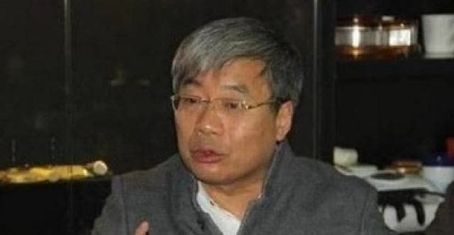 专家花17万骗走农民的“乾隆真迹”,转手卖出8000万,结果如何?