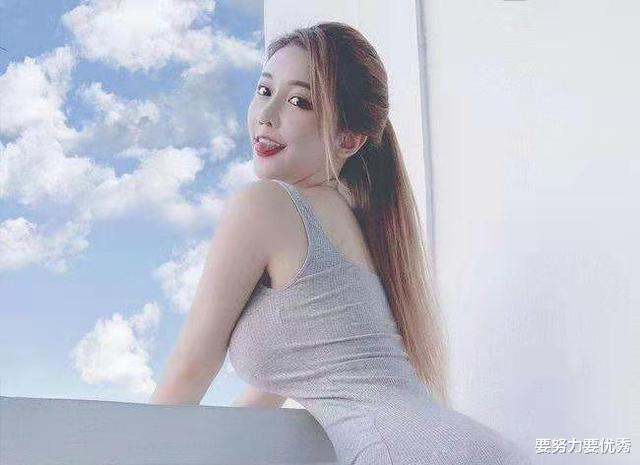 小姐姐|吉隆坡健身网红，玲珑身材惹人羡慕，健身与自律是变美的关键