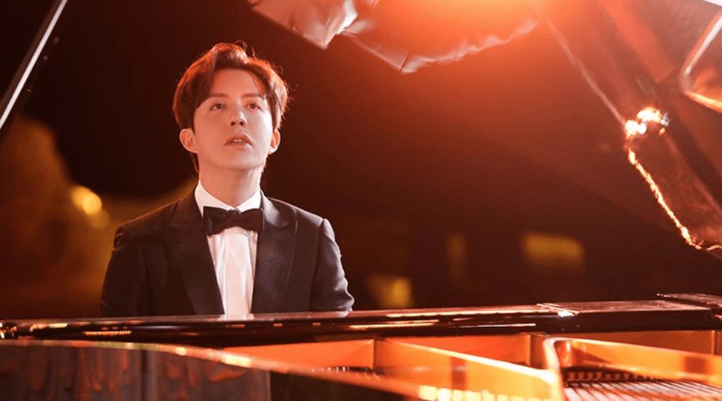 Angelababy|18岁至今登春晚5次，在小沟里翻船的李云迪，对不起的何止是母亲