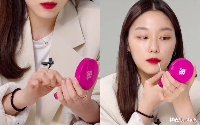化妆师|你与化妆师的差距就一根化妆棉棒？它可是好莱坞女星手包里的秘密