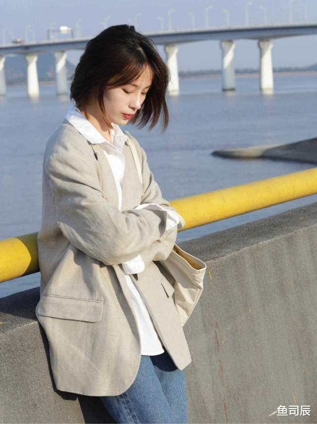 鱼司辰|秋季小个子女生如何变得更美?颜色和款式很重要,颜值真的不关键