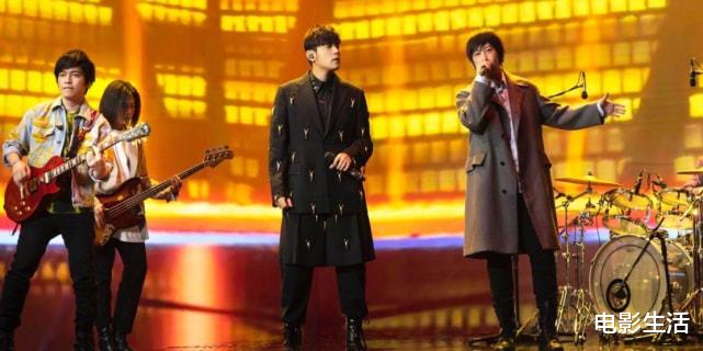 湖南卫视|跨年晚会哪家强?央视收视第一,湖南卫视靠“话题”取胜!