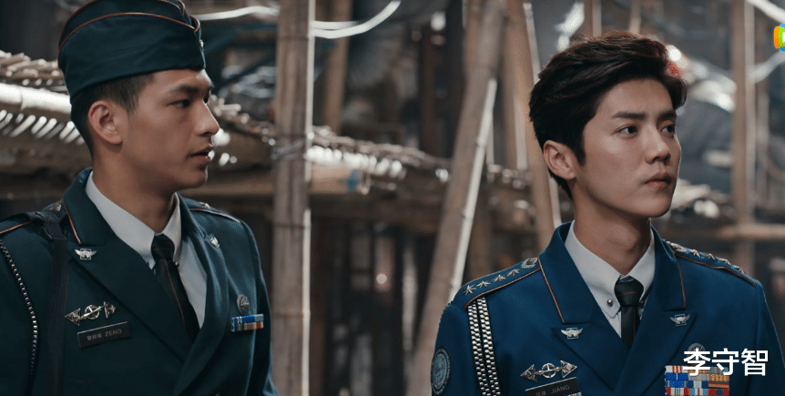 鹿晗|公司曝鹿晗近四年创造收入骤降，惹粉丝不满，这是流量明星走势吗