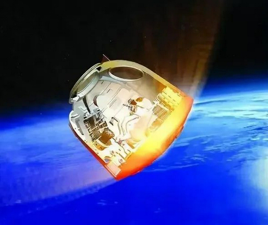 卫星 几乎被烧得面目全非,神舟十二号飞船返回地球时到底经历了什么?