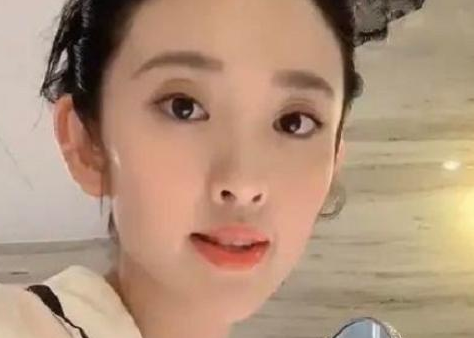 好物官|赵丽颖分享的精华液，唐艺昕也在用，网友：用后皮肤变好了
