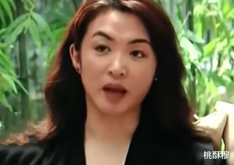 金星|金星刚做完手术就被人问道：和女演员一块洗澡，看到她们的身体会心动吗