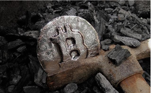 交易 一枚比特币涨到37万,台式机24小时不停挖矿,要多久能挖出一个?