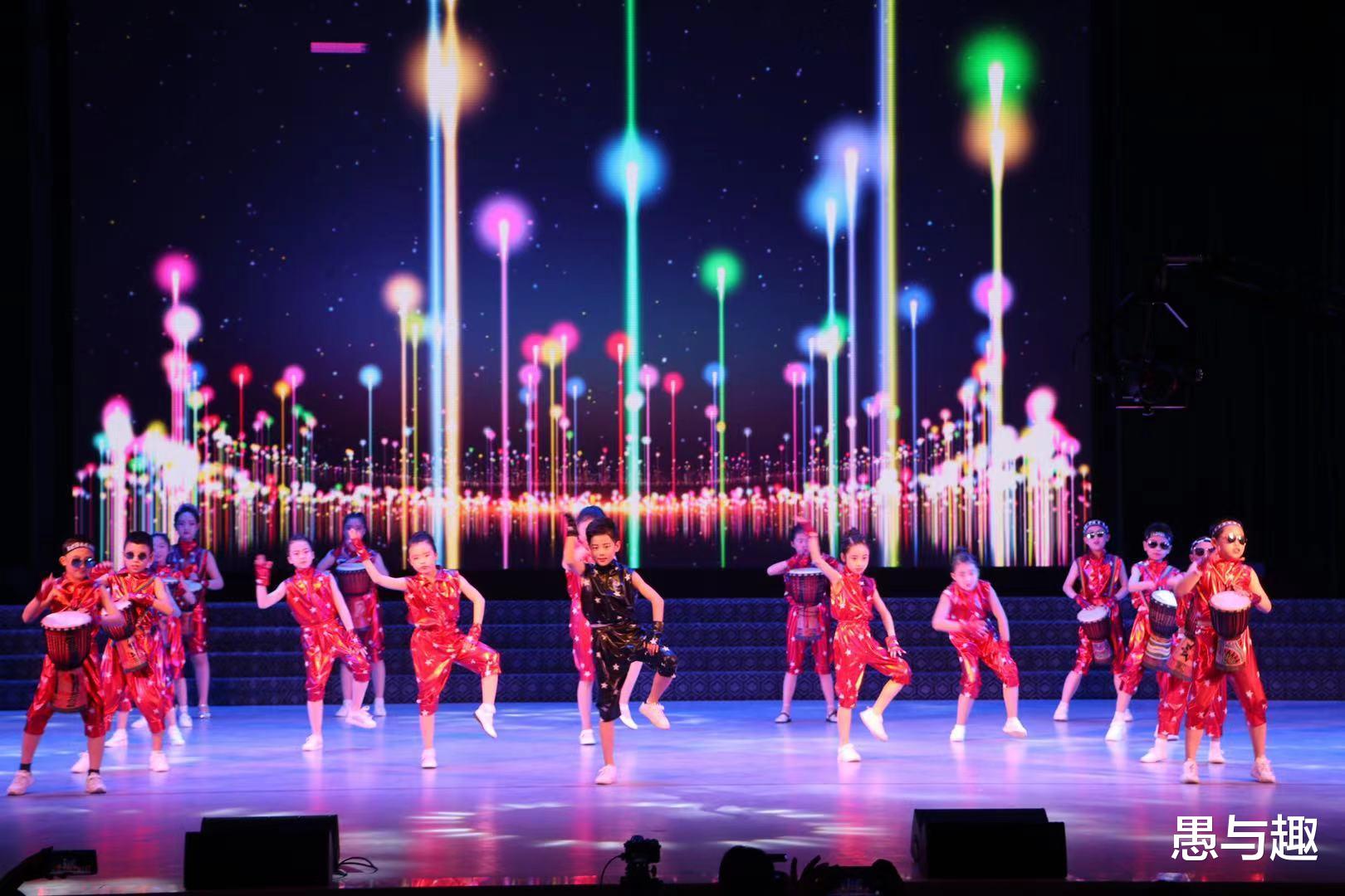 春晚|网传2022年春晚语言类节目,已经通过两次审查,你们最期待谁?