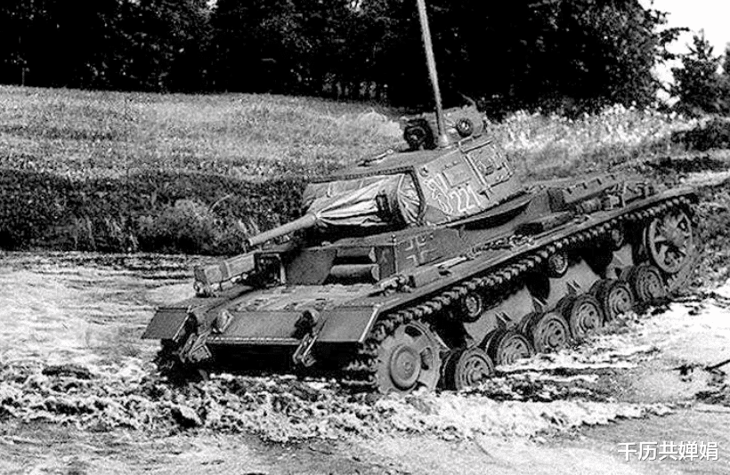 |两栖坦克算什么？德国为度过海峡攻打英国，直接改装出潜水坦克