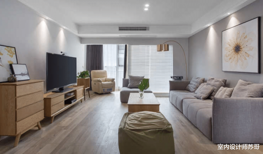 学会化繁为简，用最简单的元素装扮三居室，让家更加舒适