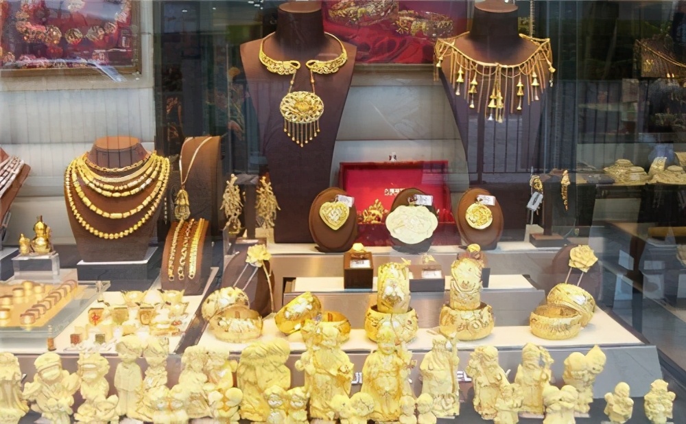 姚明|她是“世纪贼王”张子强背后的女人，卷走贼王20亿，现状如何？