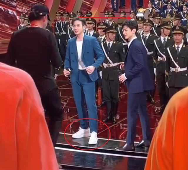 钟楚曦|白敬亭张彬彬同样身高183，为何同框这么大差距？看鞋子就明白了