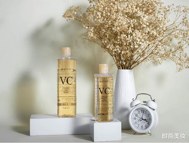 爽肤水|爽肤水是该“拍”还是“涂”?不注意这点,效果差的并非一星半点