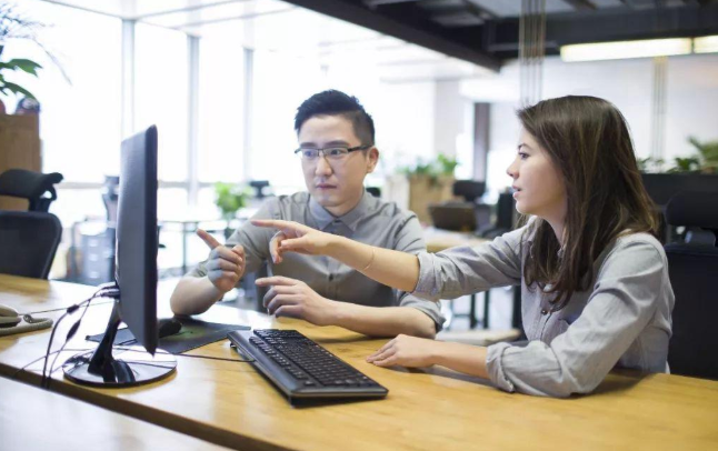 招聘|985、211等名校毕业的大学生,年薪能有多少?听过来人怎么说