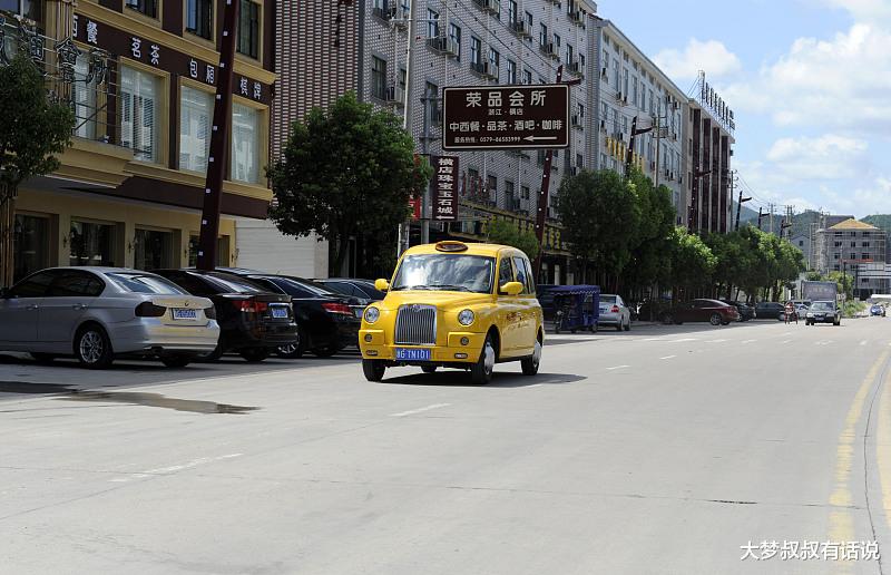 野猪 母胎单身31年！他按摩一见锺情「金牌女技师」当街求爱照曝光