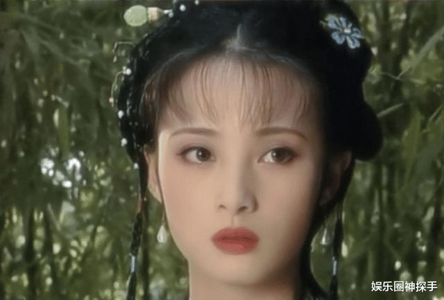 左小青|44岁左小青素颜显年轻，10岁女儿鲜少露面，模样和儿时变化大