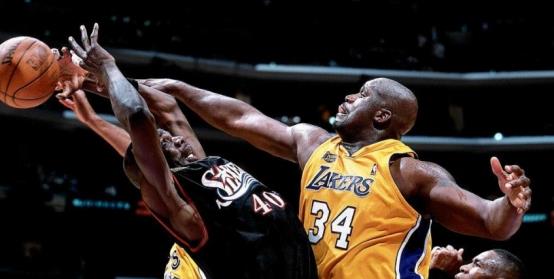 奧尼爾|奧尼爾在今天能否統(tǒng)治聯(lián)盟，表現(xiàn)應該不會比字母差吧？