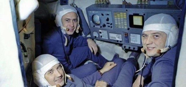 太空 太空中漂浮着五具“遗体”，每一个都为人类做出了巨大贡献