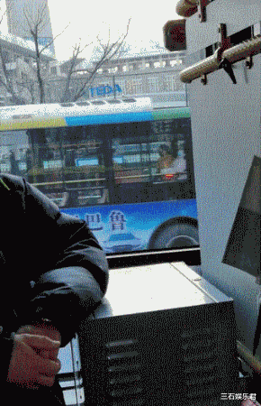 小姐姐 “公司团建，男同事各选择一名女同事回家”评论是魔鬼吗？哈哈哈