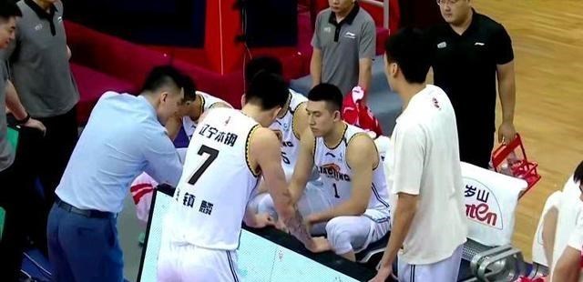 嘟小薯 18分钟21分!郭少高效爆发不可阻挡,丛明晨12+4,万金油首秀延期