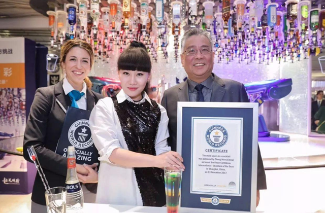 大熊猫|最罕见的职业！全球仅有6名工作人员，稀有程度堪比大熊猫