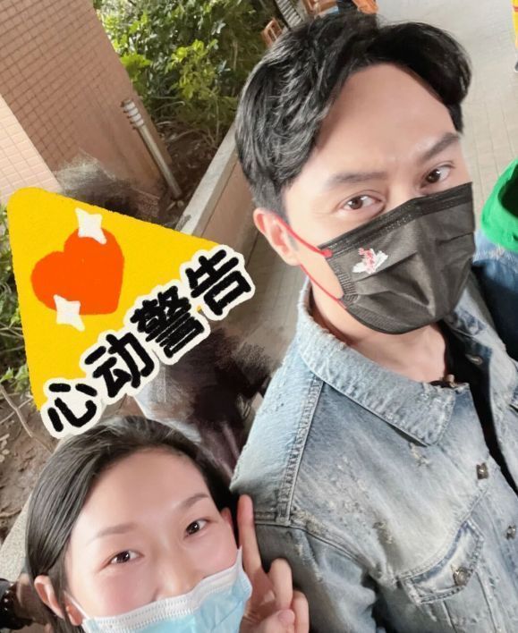 张智霖|《大湾仔的夜》路透？张智霖任达华充当外卖小哥，弯腰送货接地气