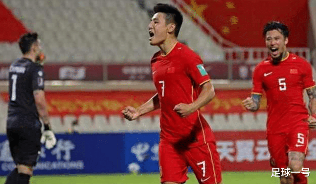 国足|李铁太幸福！同时拥有2名五大联赛级别球员，除了武磊，还有他