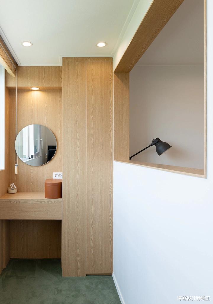 95㎡清爽舒适2居室，整屋天花板内嵌筒灯，360°全方位照明