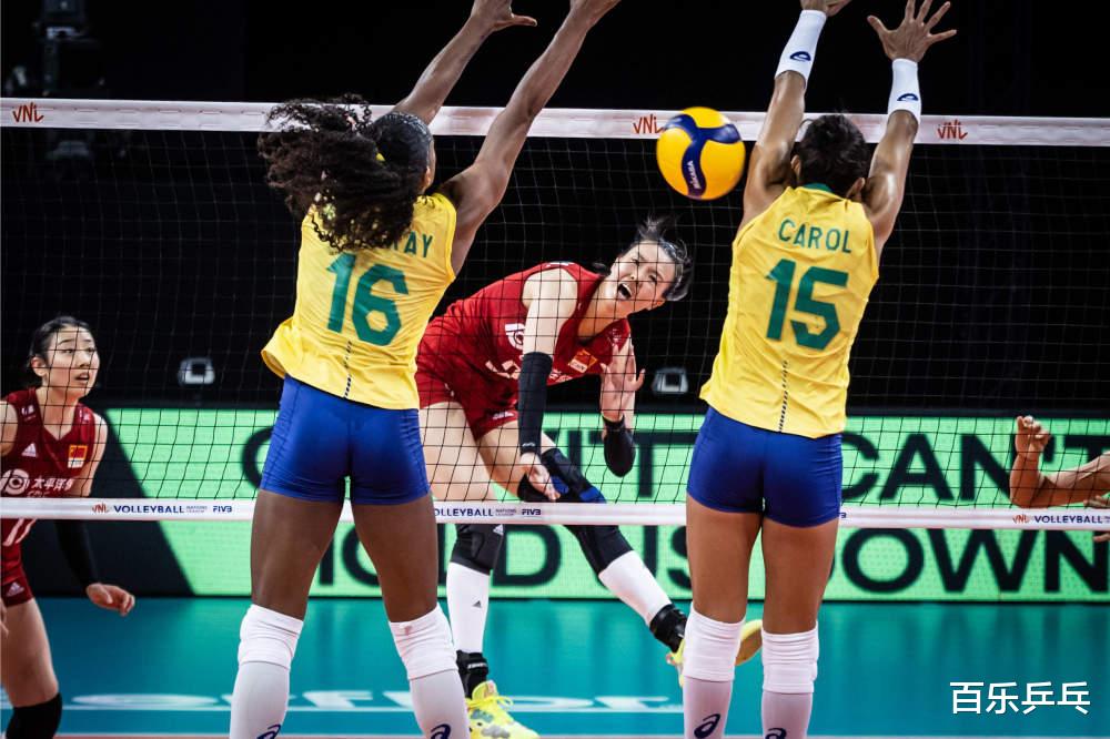 張常寧|37分+36分！張常寧一戰(zhàn)封神，花式1拖5，女排2當家讓朱婷壓力山大