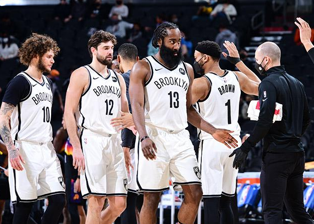 篮网队|篮网6消息，火箭迎两利好，两名嘴不支持詹皇，乐福示好利拉德