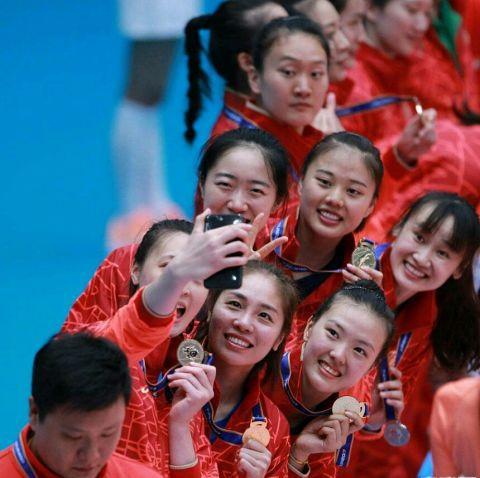 水庆霞|全运女排迎来天王山之战 天津女排取胜51%对江苏女排49%只因一位置