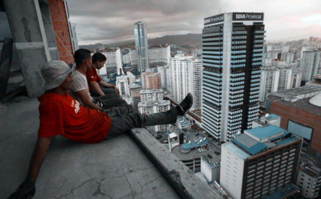 深圳市|堪称南美“最高”烂尾楼，烂尾30年没能复活，反而成为穷人天堂