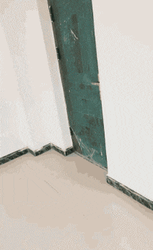 萌控孩|“哥们，你是不是忽略了车窗是透明的？别以为没人看得见！”哈哈