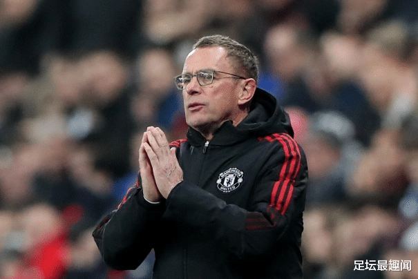 付豪|C羅慘遭英媒和網(wǎng)友群嘲！這個(gè)動(dòng)作紅牌，裁判照顧他