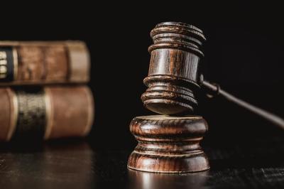 凯文大帝法律人 缺少专业指导的劳动维权,一半胜诉,一半败诉,甚是可惜