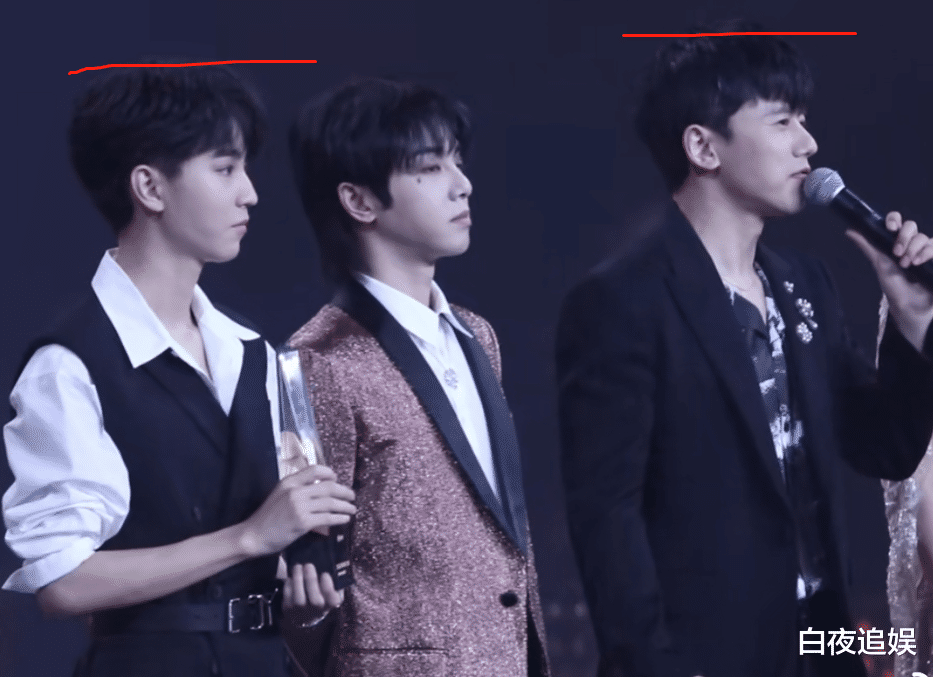 王俊凯|王俊凯“微博之夜”身高引热议，跟鹿晗张杰同框，真有180cm？