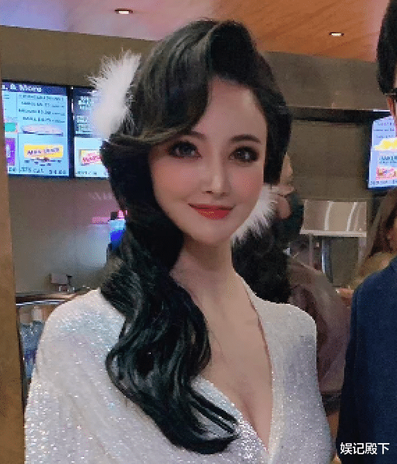 整容|刘雨欣疯狂迷恋整容，步步惊心后越发大胆，尖下巴鼻子看着真吓人