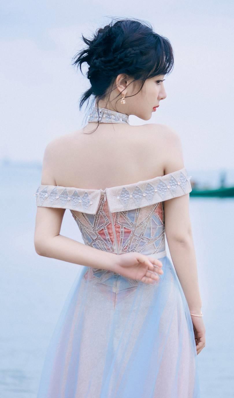 杨紫|杨紫神还原荷花精，入组第一场戏就对打成毅！是剧组刻意安排吗？