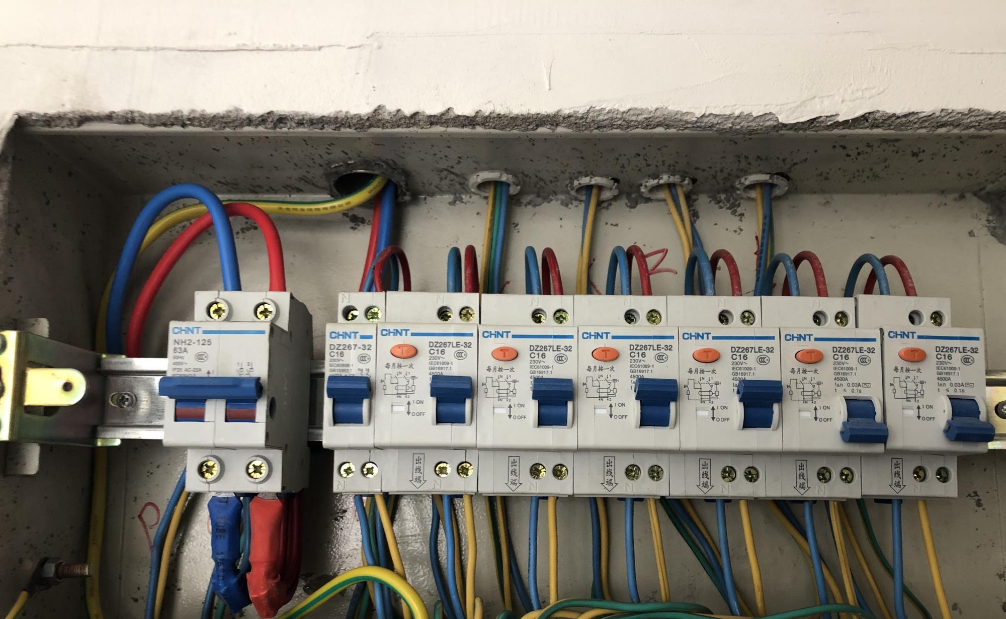 家装电路的保护开关怎么选？弄清1P+N和2P的开关，重点看5点区别