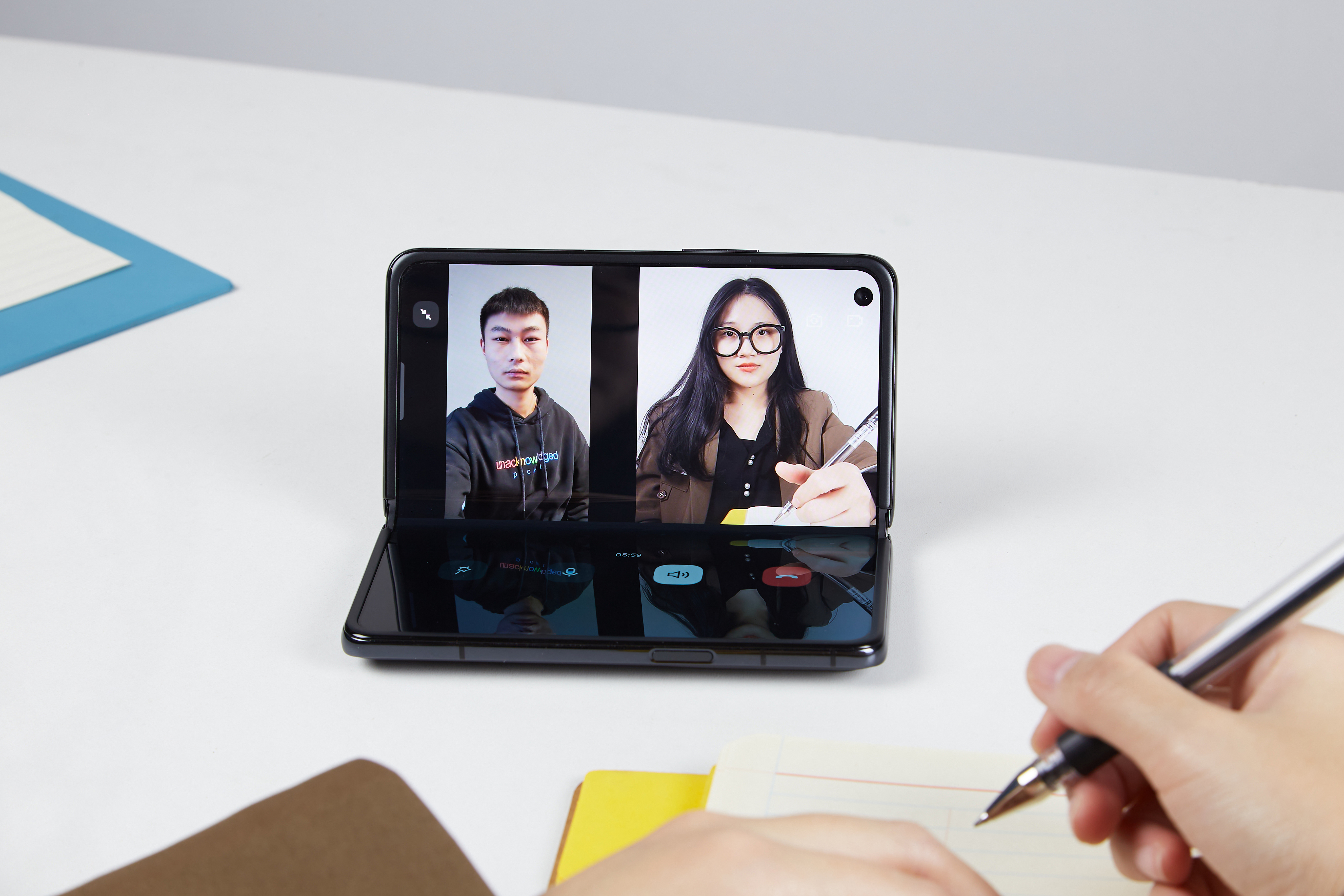 折叠屏|折叠屏手机如何实现自由悬停的?博主拆解Find N,惊叹结构设计