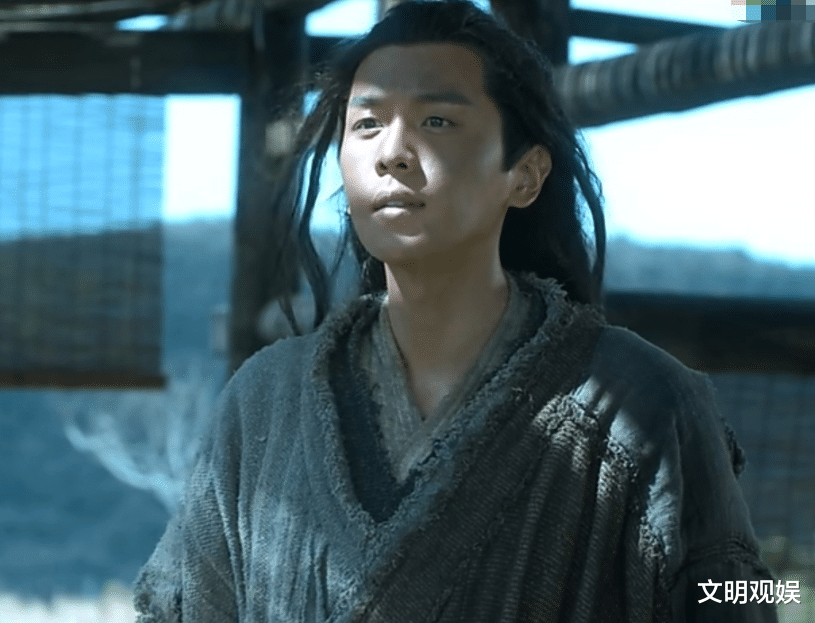 张若昀|求求男演员不要再披头散发了，“黑长直”不是人人都能驾驭的