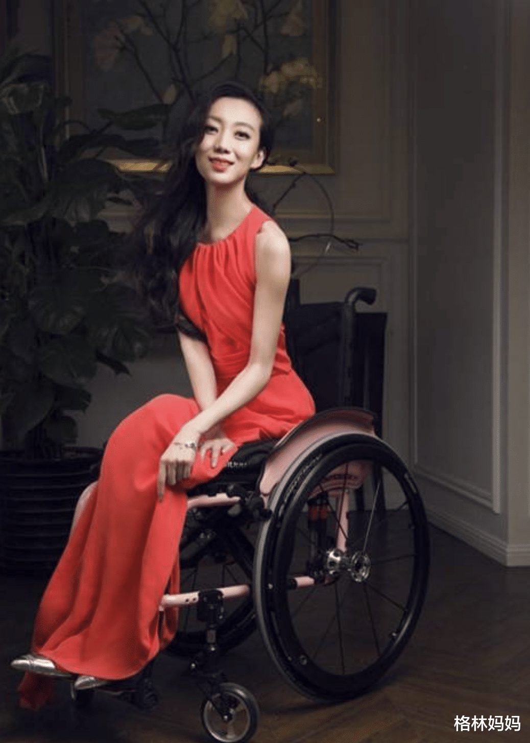 刘岩|让张艺谋愧疚一生，从奥运舞台摔落致终身残疾的刘岩，如今怎样了