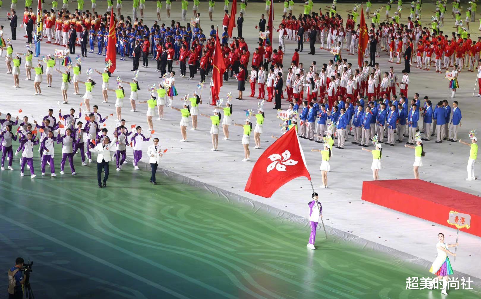 超美时尚社|全运会开幕服饰获好评,表演服古韵十足,广东入场服装被赞最时尚